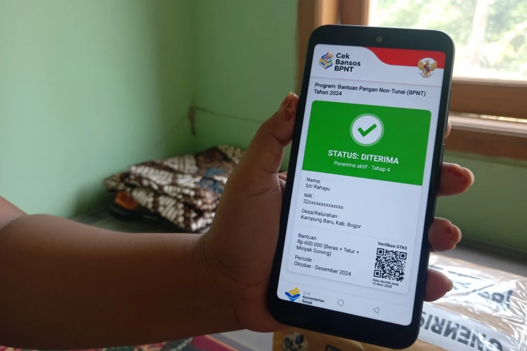 Cara cek bansos lewat aplikasi Cek Bansos Kemensos