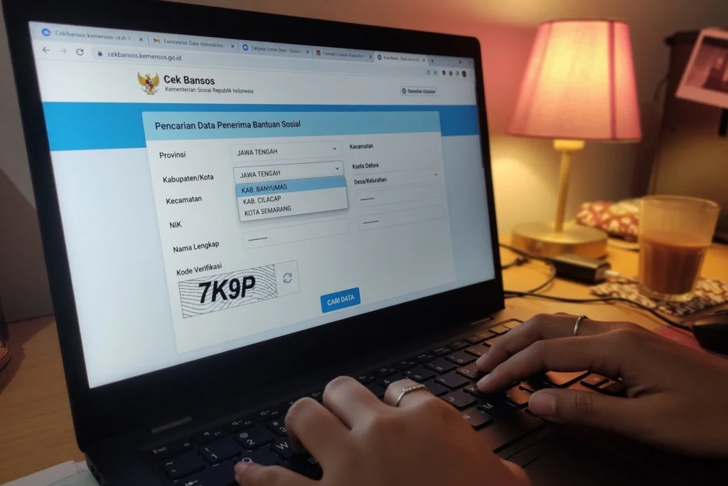 Cek bansos lewat situs cekbansos.kemensos.go.id