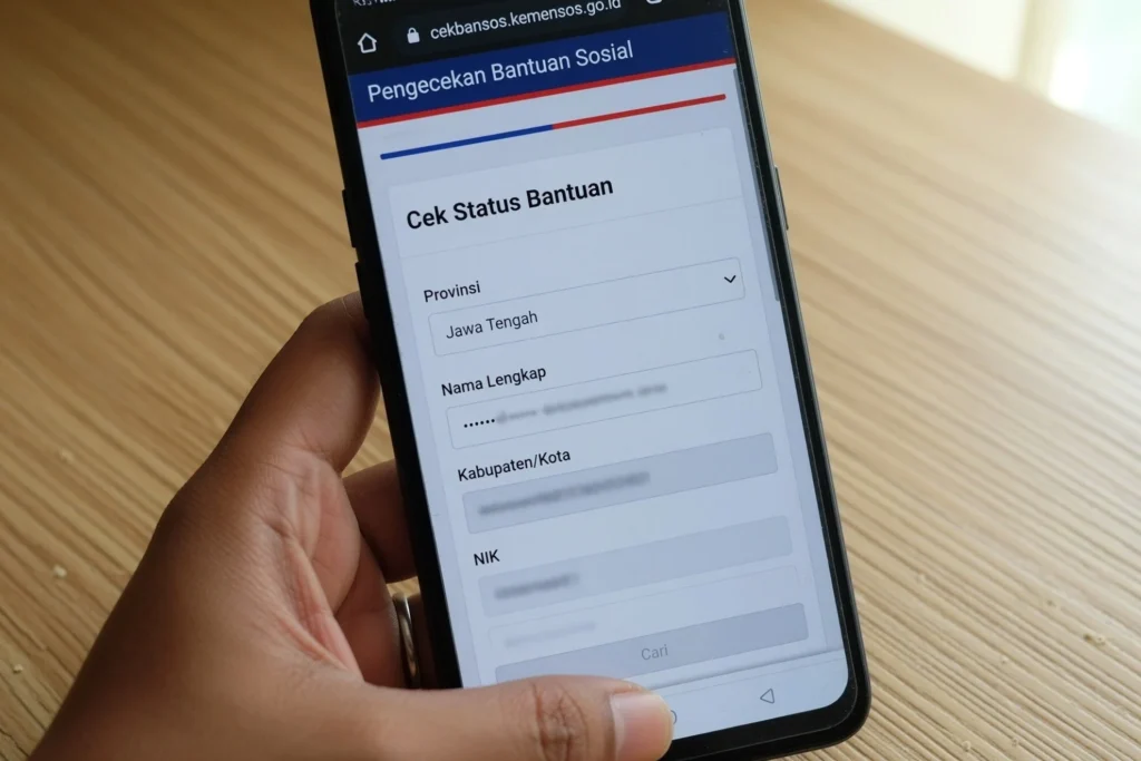 Cek bansos kemensos go id lewat browser HP