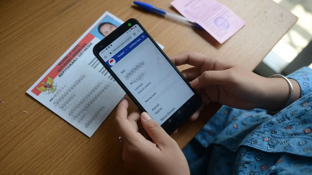 Cek bansos kemensos go id lewat HP tanpa aplikasi