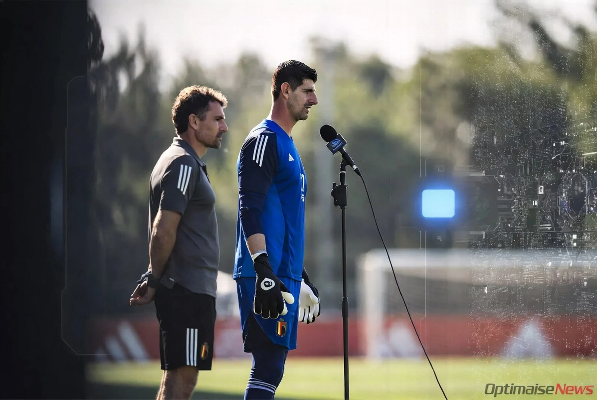 Courtois Blak-Blakan Andalkan Van Bommel di Belgia 2028