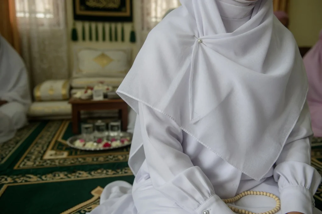 Kehadiran rekan media dan selebriti di rumah duka