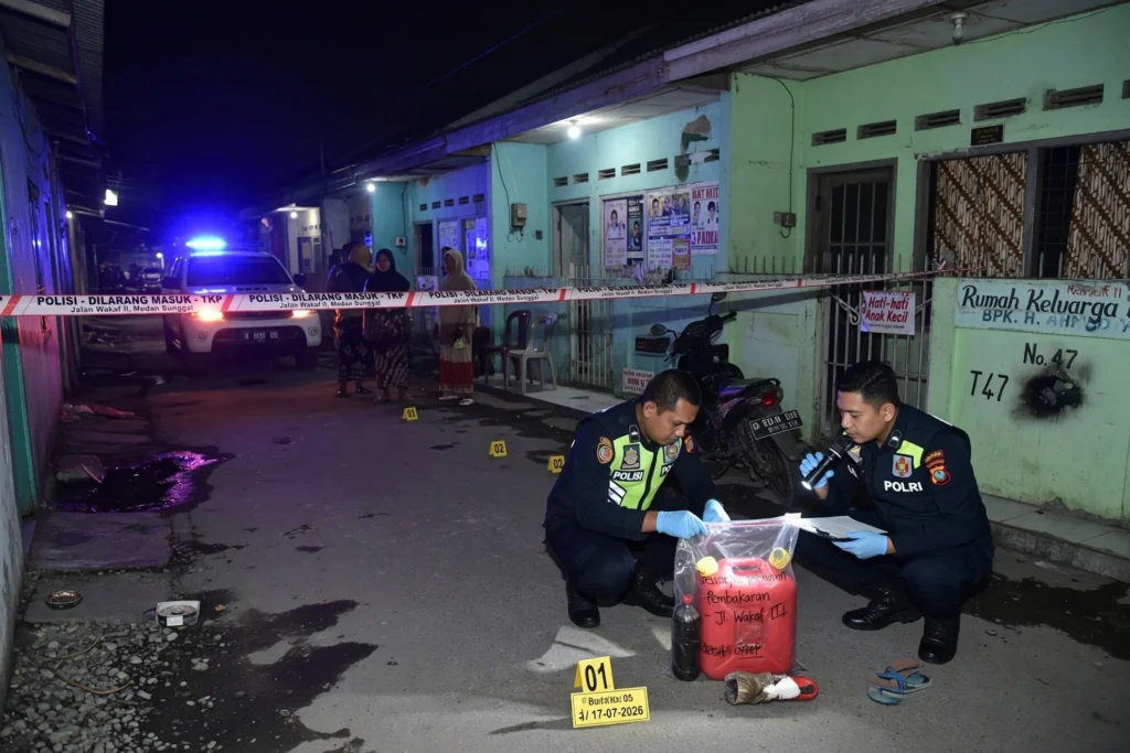Respons cepat warga dan evakuasi medis korban