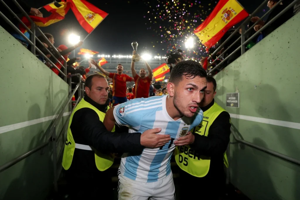 Peran Leandro Paredes dalam keributan dan keputusan wasit