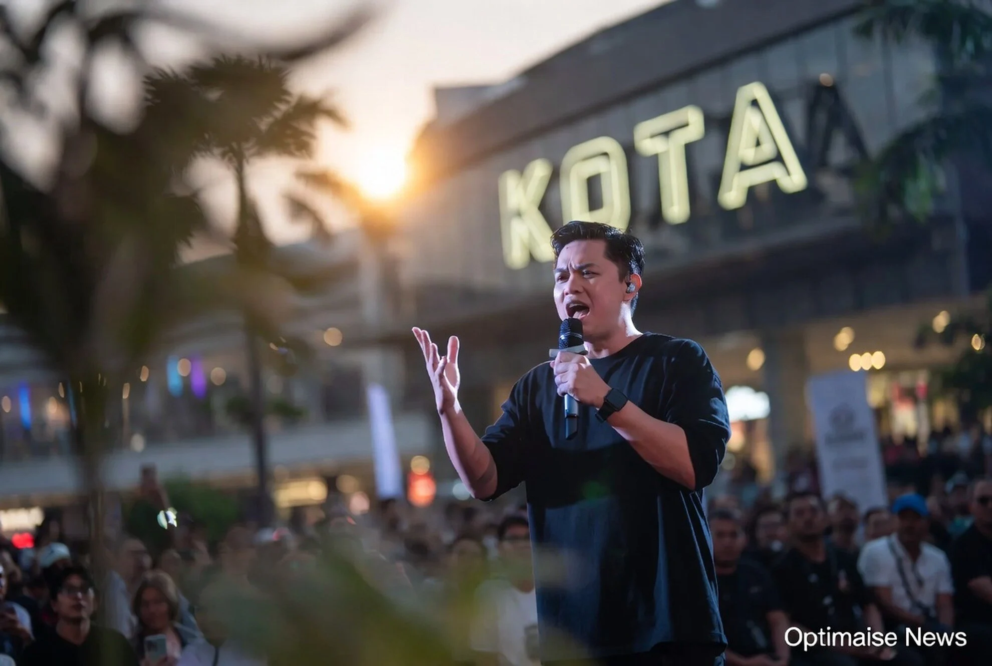 Ivan Gunawan Antusias di Islamic Travel Connect 2026 Mal Kota