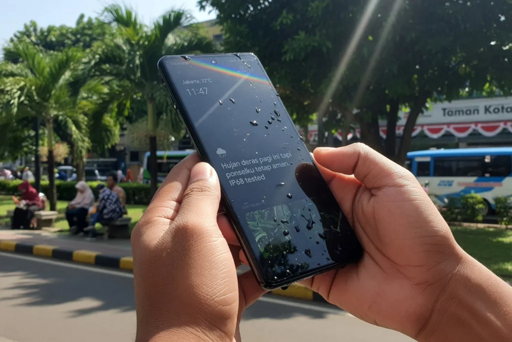 Samsung Galaxy A56 5G vs Vivo V50 di luar kamera