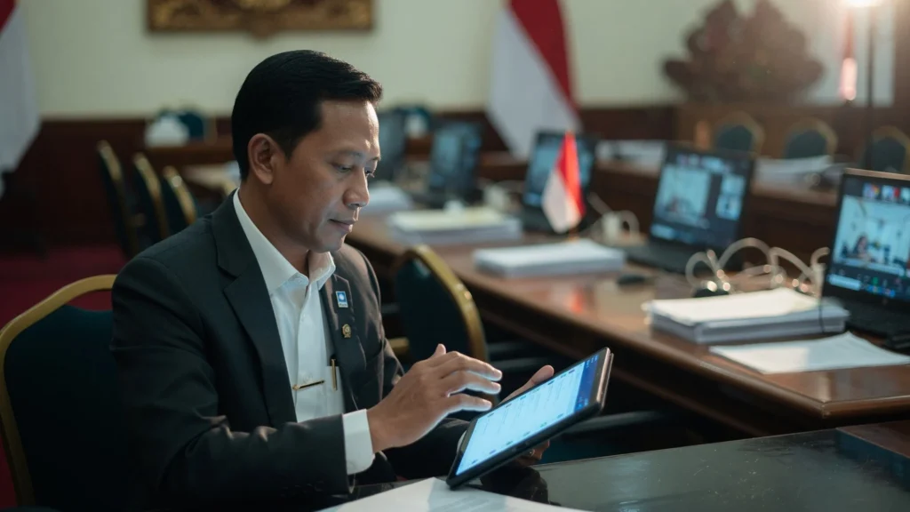 Alasan Teknis Istana di Balik Formasi Meja Tengah