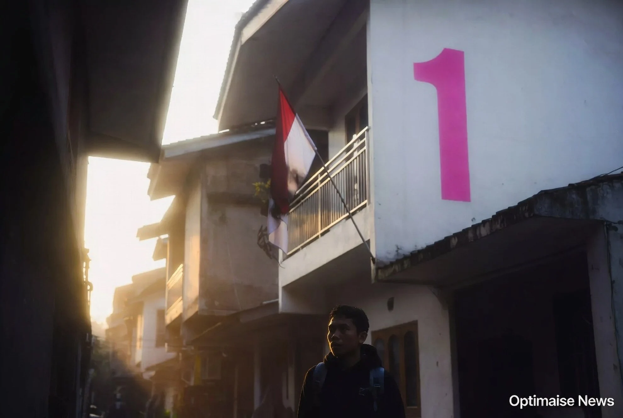 Mia (61): Kalau Tak Ada Warga, Api Bendera Nyaris ke Rumah