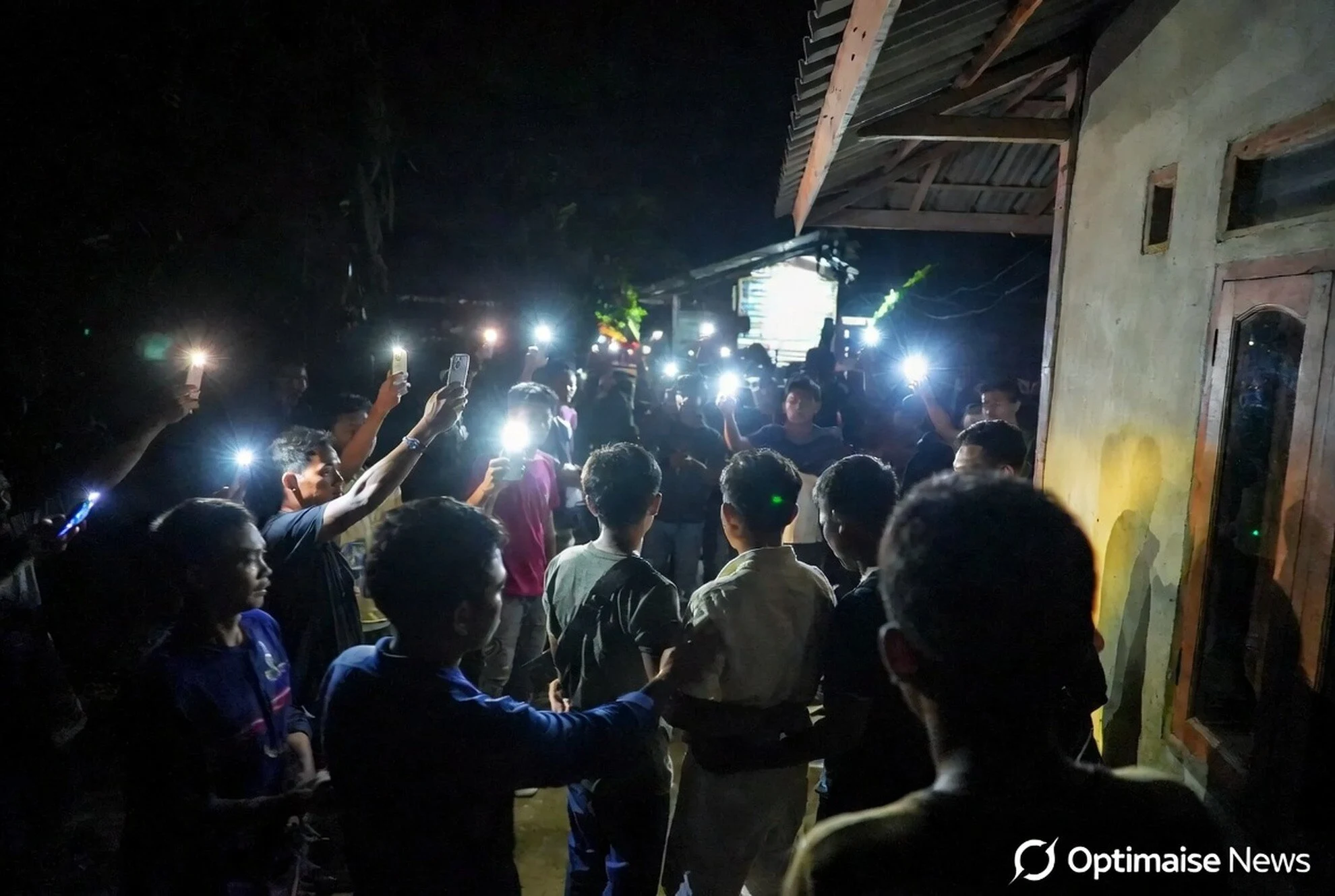 Suami Bogor Diusir Warga Usai Digerebek 2 Pria